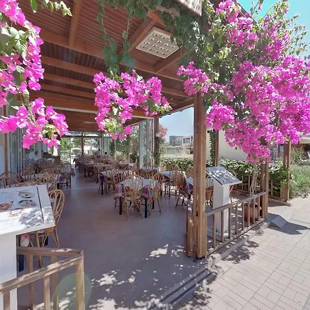 ماريرينا فندق